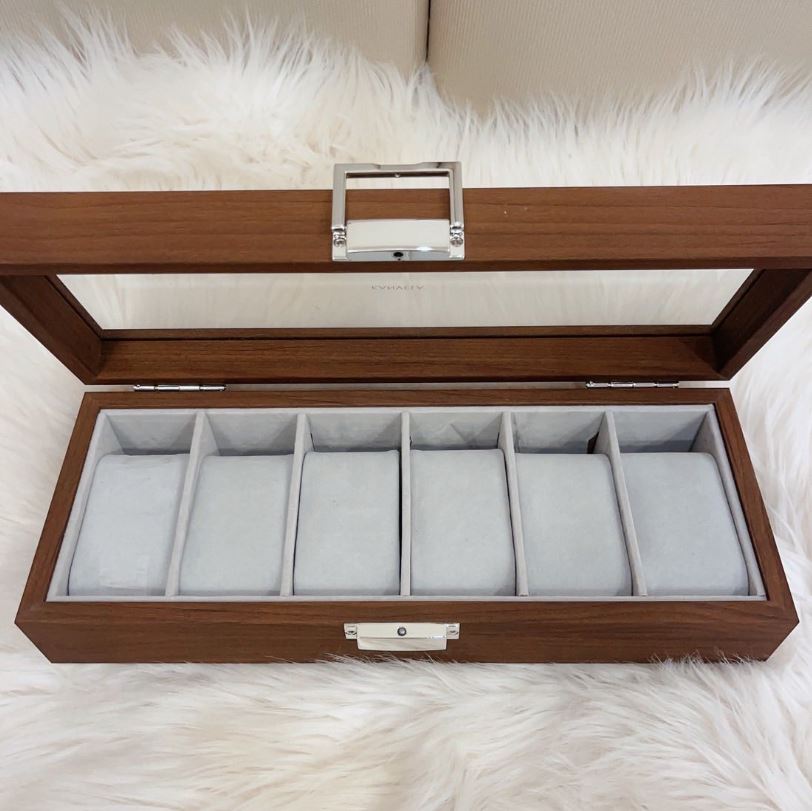 Coffret 06 montres vitré